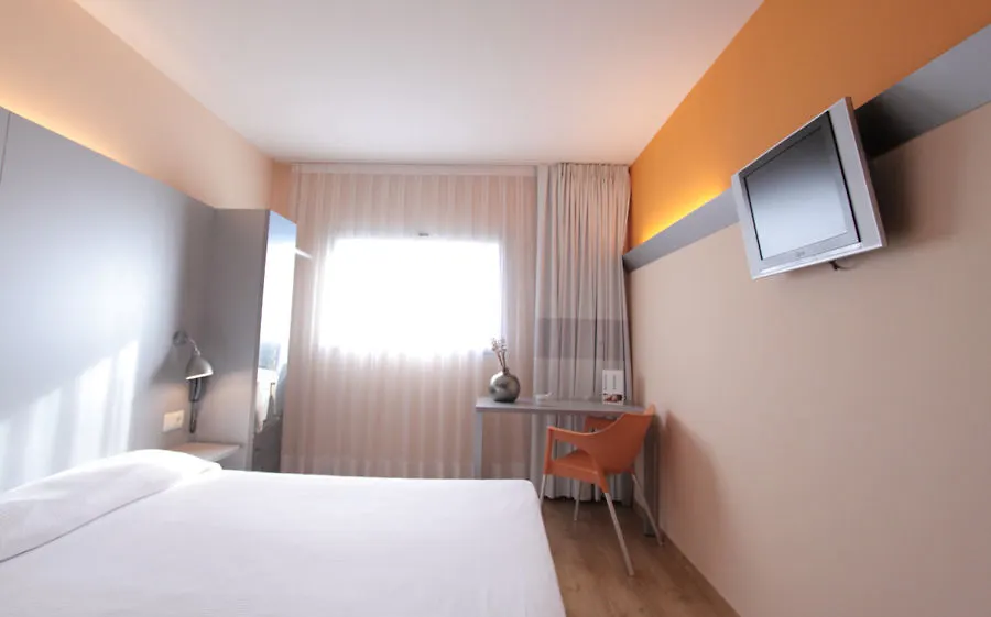 B&B Hotel Figueres 0*,